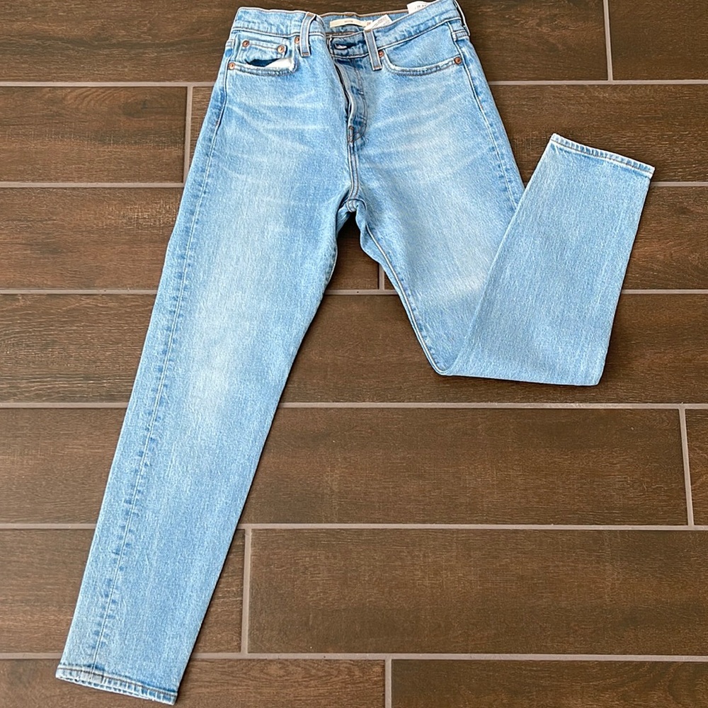 Levi’s straigh leg jean